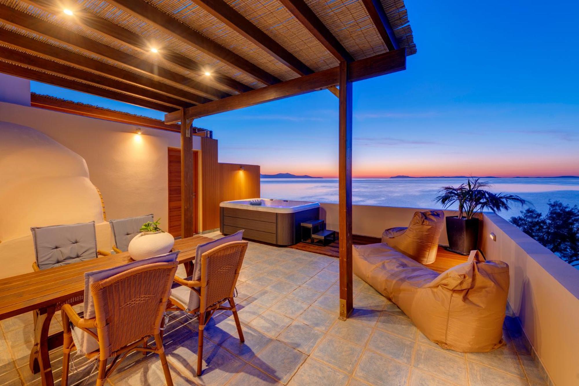 Lalari Beach Suites Vári Екстериор снимка