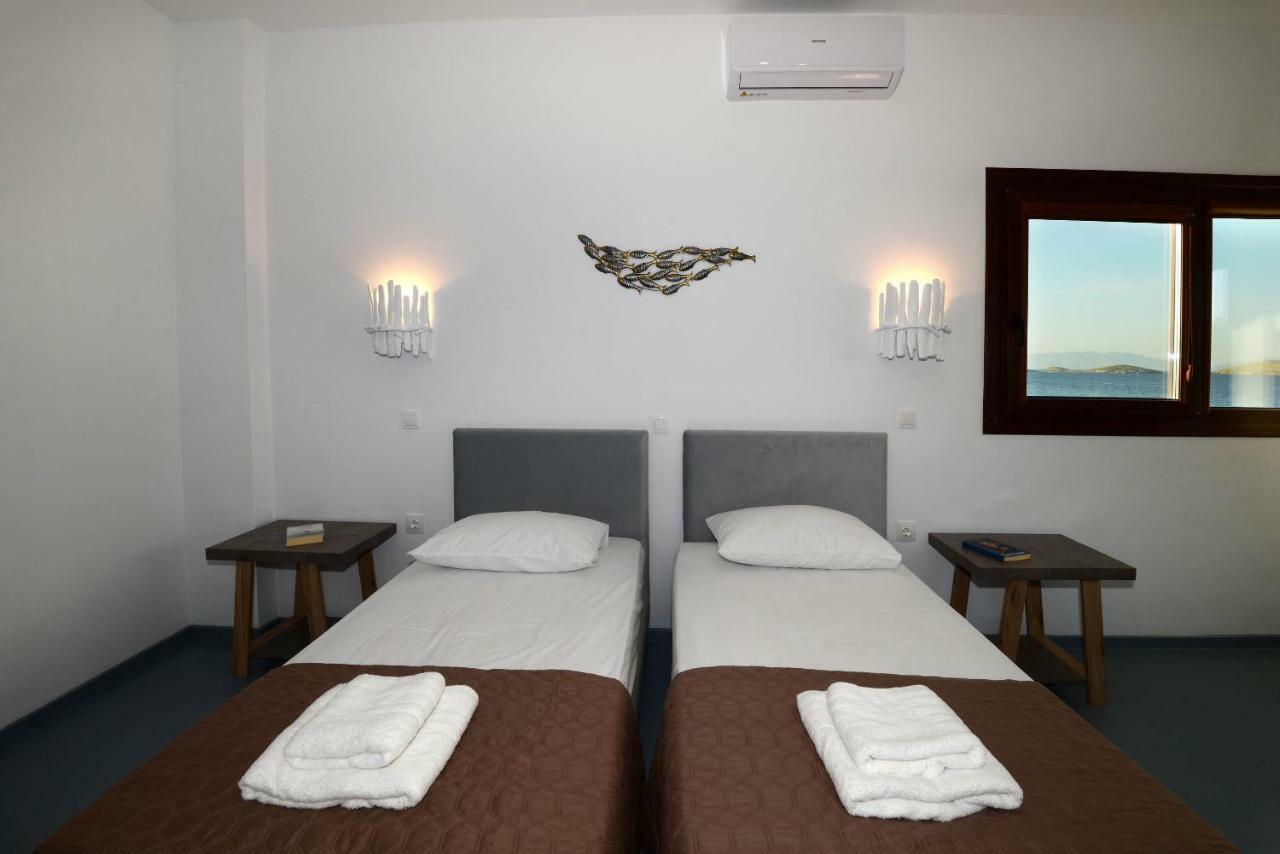 Lalari Beach Suites Vári Екстериор снимка