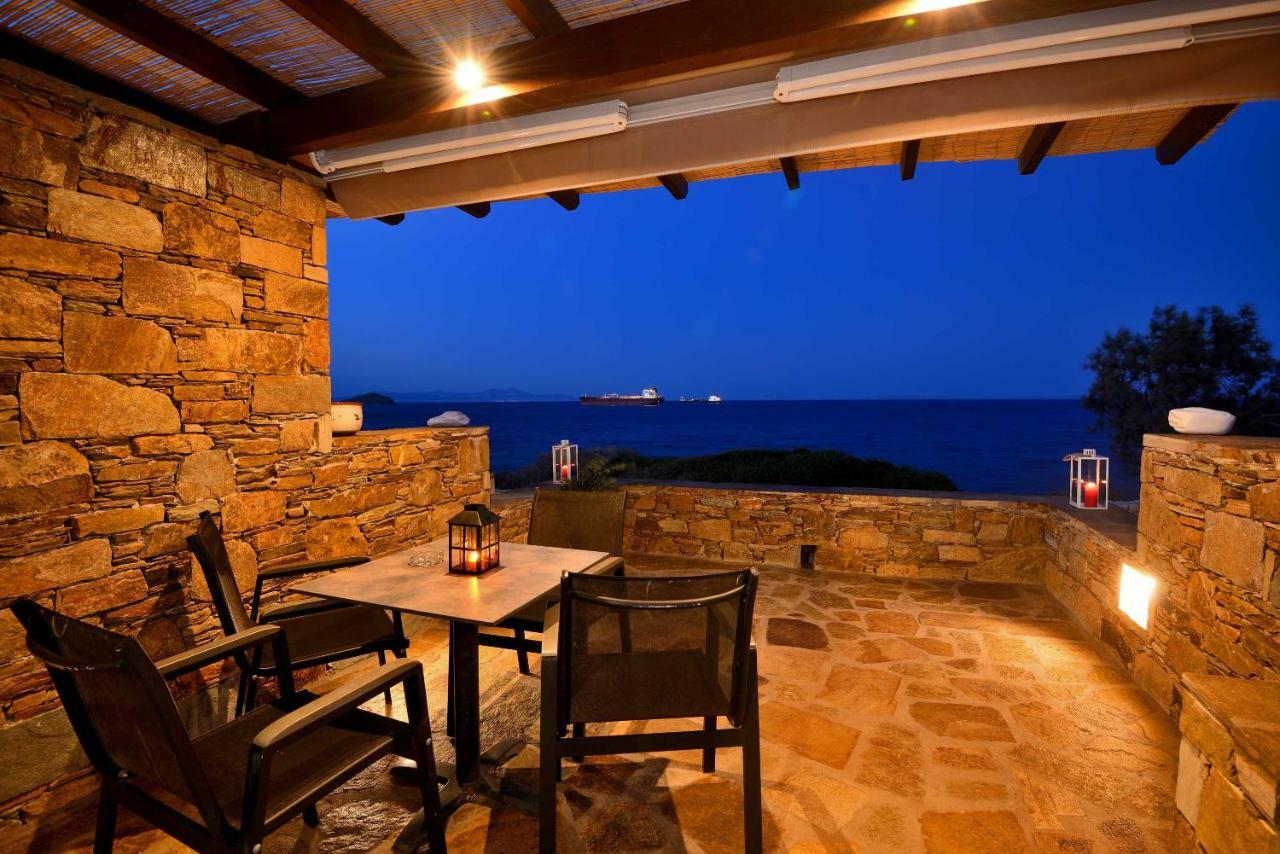 Lalari Beach Suites Vári Екстериор снимка